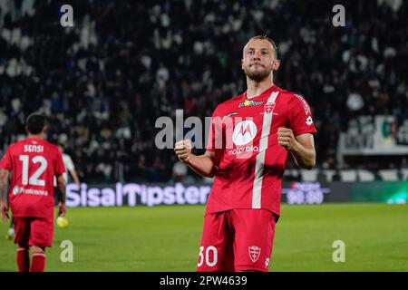 La Spezia, Italie. 28th avril 2023. Carlos Augusto (AC Monza) célèbre son but pendant le championnat italien série Un match de football entre Spezia Calcio et AC Monza sur 28 avril 2023 au stade Alberto Picco à la Spezia, Italie - photo Morgese-Rossini/DPPI crédit: DPPI Media/Alay Live News Banque D'Images