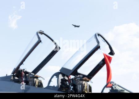 Istanbul, Istanbul, Turquie. 28th avril 2023. Teknofest, le festival de l'aviation mondialement reconnu, a pris son envol, à Istanbul, l'événement a suscité une attention et un enthousiasme importants, rassemblant des aficionados de l'aviation et des experts du monde entier pour célébrer et présenter les dernières avancées technologiques dans le domaine. (Credit image: © Shady Alassar/ZUMA Press Wire) USAGE ÉDITORIAL SEULEMENT! Non destiné À un usage commercial ! Crédit : ZUMA Press, Inc./Alay Live News Banque D'Images