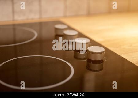 Technologie de bouton d'interrupteur de plaque électrique pour cuisinière alimentaire Banque D'Images