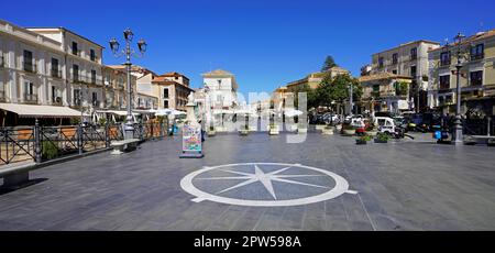 PIZZO, ITALIE - 5 SEPTEMBRE 2022 : place principale de Pizzo Calabro, Italie Banque D'Images