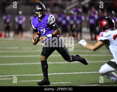 Rancho Cucamonga, CA. 8th novembre 2019. Top Quarterback Prospect CJ Stroud #7 de Rancho Cucamonga en action contre Murrieta Valley.CIF-SS Prep football DIV 2 Playoff Varsity Murrieta Valley contre Rancho Cucamonga.Louis Lopez/Modern Exposure(Credit image: © Louis Lopez/Cal Sport Media). Crédit : csm/Alay Live News Banque D'Images