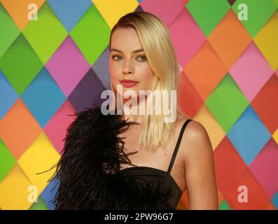 Margot Robbie participe à la première mondiale des oiseaux de proie à l'Odeon IMAX Waterloo à Londres, en Angleterre. Banque D'Images