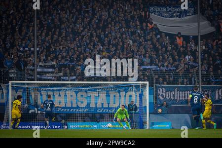 Bochum, Allemagne. 28th avril 2023. Tor zum 1:1 durch Karim Adeyemi (BVB) nach Vorlage von Sebastien Haller (BVB) VfL Bochum - Borussia Dortmund 28.04.2 Banque D'Images