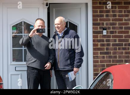 Ingatestone, Royaume-Uni. 29th avril 2023. Blackmore Essex 29th avril 2023 le député de Sir Iain Duncan Smith a fait campagne pour les conservateurs de Blackmore Essex pour les prochaines élections au conseil local. Crédit : Ian Davidson/Alay Live News Banque D'Images