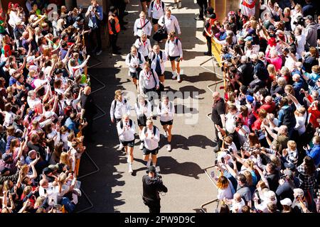 Twickenham, Royaume-Uni. 28th avril 2023. Marlie Packer dirige les femmes d'Angleterre dans le stade de Twickenham avant le match des six nations de TikTok l'Angleterre contre la France au stade de Twickenham, Twickenham, Royaume-Uni, 29th avril 2023 (photo de Nick Browning/News Images) à Twickenham, Royaume-Uni, le 4/28/2023. (Photo de Nick Browning/News Images/Sipa USA) crédit: SIPA USA/Alay Live News Banque D'Images