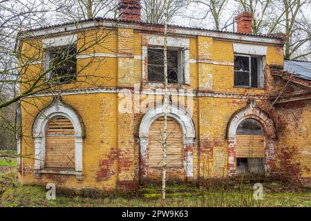 Bâtiments de garnison de l'ancienne époque soviétique près de la rue Kasarmu à Tartu Estonie Banque D'Images