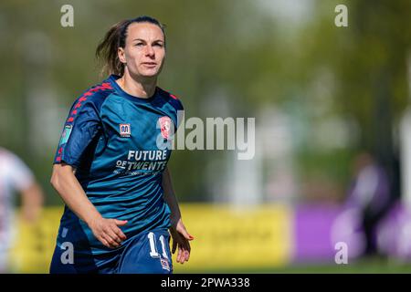 Amsterdam, pays-Bas. 29th avril 2023. AMSTERDAM, PAYS-BAS - AVRIL 29: Renate Jansen du FC Twente regarde pendant le match des femmes Azerion Eredivisiie entre Ajax et FC Twente au Sportpark de Toekomst sur 29 avril 2023 à Amsterdam, pays-Bas (photo de Patrick Goosen/Orange Pictures) crédit: Orange pics BV/Alay Live News Banque D'Images