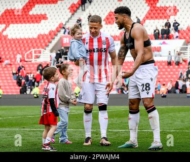 Lors du match de championnat Sky Bet Stoke City vs Queens Park Rangers au Bet365 Stadium, Stoke-on-Trent, Royaume-Uni, 29th avril 2023 (photo de Ben Roberts/News Images) Banque D'Images