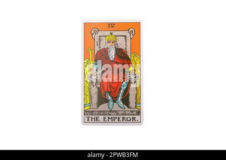 Lodz Pologne 15 avril 2023 l'empereur, unique arcana majeure de carte tarot isolé sur fond blanc. Banque D'Images