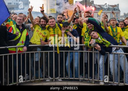 Julien Mattia / le Pictorium - Nantes - Toulouse : finale de la coupe française au Stade de France - 29/4/2023 - France / Ile-de-France (région) / Saint Denis - Nantes supporters avant la finale de la coupe française entre Nantes et Toulouse au Stade de France Banque D'Images