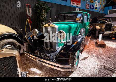 933 Delage D6-11 voiture classique vintage exposée au Musée de l'automobile Reims-Champagne. Banque D'Images
