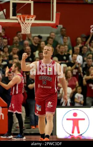 Giessen, Allemagne. 29th avril 2023. Giessen, Allemagne, 29 avril 2023: Luis Elias Figge ( 14 Giessen ) pendant le BARMER 2. Basket-ball Bundesliga ProA jeu entre Jobstoires Giessen 46ers et Rasta Vechta à Sporthalle Giessen-Ost à Giessen, Allemagne. (Julia Kneissl/SPP) crédit: SPP Sport presse photo. /Alamy Live News Banque D'Images