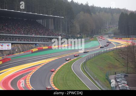 Spa Francorchamps, Belgique. 29th avril 2023. SPA-Francorchamps, Belgique, samedi 29th avril 2023: Début du circuit de course vue sur le circuit longue distance du Championnat du monde WEC de la FIA sur le circuit des Ardennes belges, image payante, photo copyright © ATP Geert FRANQUET (FRANQUET Geert/ATP/SPP) crédit: SPP Sport Press photo. /Alamy Live News Banque D'Images