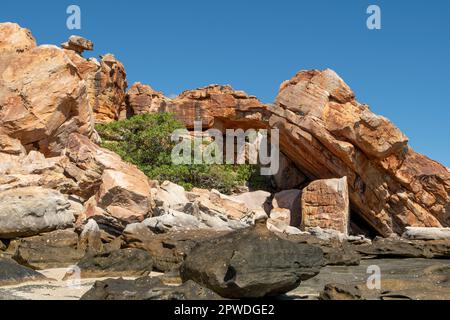 Grès Rocks à Wollaston Bay, Kimberley Coast, Australie occidentale Banque D'Images