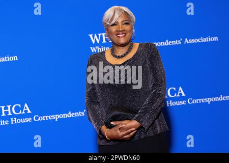 Washington, Vereinigte Staaten. 29th avril 2023. Donna Brazile arrive pour le dîner de l'Association des correspondants de la Maison Blanche 2023 à l'hôtel Hilton de Washington le samedi, 29 avril 2023, à Washington, DC crédit: Julia Nikhinson/CNP/dpa/Alamy Live News Banque D'Images