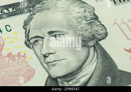 Photo macro Portrait d'Alexander Hamilton sur la facture d'un dollar. Contexte de l'argent. Facture de 10 dollars avec photo macro Alexander Hamilton Eyes. Banque D'Images