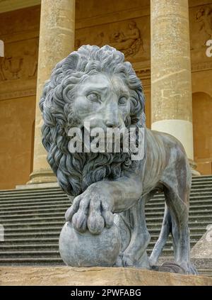 Medici Lion - Stowe House - Buckinghamshire, Angleterre. Banque D'Images