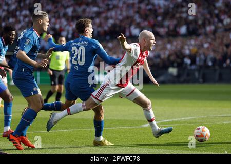 ROTTERDAM - (lr) Guus til du PSV Eindhoven, Davy Klaassen d'Ajax lors de la finale de la coupe TOTO KNVB entre PSV et Ajax au stade Feyenoord de Kuip on 30 avril 2023 à Rotterdam, pays-Bas. ANP ROBIN VAN LONKHUIJSEN Banque D'Images