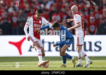 ROTTERDAM - (lr) Edson Alvarez d'Ajax, Guus til de PSV Eindhoven, Davy Klaassen d'Ajax lors de la finale de la coupe TOTO KNVB entre PSV et Ajax à Feyenoord Stadion de Kuip on 30 avril 2023 à Rotterdam, pays-Bas. ANP MAURICE VAN STONE Banque D'Images