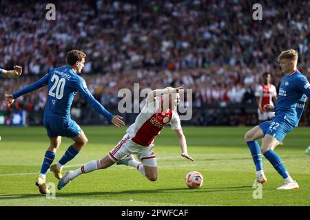 ROTTERDAM - (lr) Guus til du PSV Eindhoven, Davy Klaassen d'Ajax lors de la finale de la coupe TOTO KNVB entre PSV et Ajax au stade Feyenoord de Kuip on 30 avril 2023 à Rotterdam, pays-Bas. ANP ROBIN VAN LONKHUIJSEN Banque D'Images