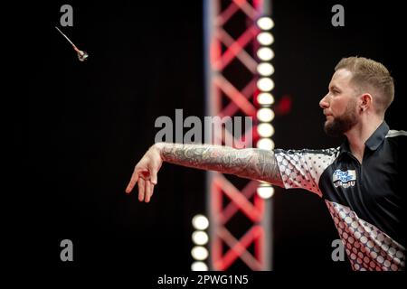 LEEUWARDEN - Danny Noppert pendant les quarts de finale du championnat hollandais de fléchettes 2023 dans le WTC Leeuwarden. Ce tournoi de fléchettes est la sixième tournée européenne organisée par la Professional Darts Corporation (PDC). AP SANDER KING Banque D'Images