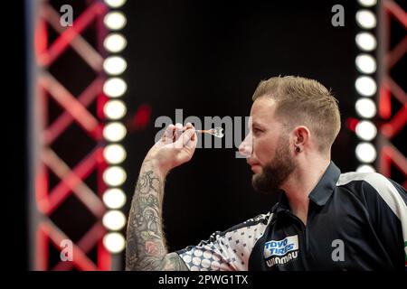 LEEUWARDEN - Danny Noppert pendant les quarts de finale du championnat hollandais de fléchettes 2023 dans le WTC Leeuwarden. Ce tournoi de fléchettes est la sixième tournée européenne organisée par la Professional Darts Corporation (PDC). AP SANDER KING Banque D'Images