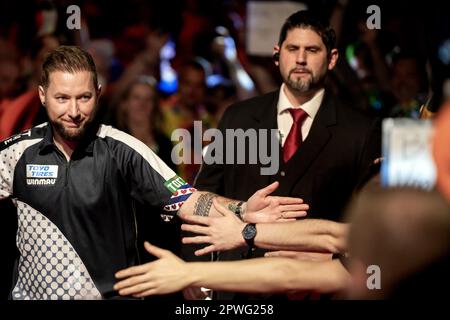 LEEUWARDEN - Danny Noppert pendant les quarts de finale du championnat hollandais de fléchettes 2023 dans le WTC Leeuwarden. Ce tournoi de fléchettes est la sixième tournée européenne organisée par la Professional Darts Corporation (PDC). AP SANDER KING Banque D'Images