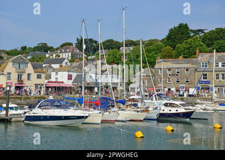 Padstow Harbour et quayside, Padstow, Cornwall, Angleterre, Royaume-Uni Banque D'Images