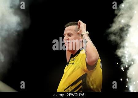 LEEUWARDEN - Dave Chisnall (ENG) remporte la finale du Championnat des fléchettes néerlandais 2023 dans le WTC Leeuwarden. Ce tournoi de fléchettes est la sixième tournée européenne organisée par la Professional Darts Corporation (PDC). AP SANDER KING Banque D'Images