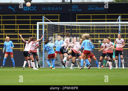 Manchester, Royaume-Uni. 01st mai 2023. Manchester Academy, Manchester, 30th avril 2023: Première moitié lecture goalmouth action en action pendant le match WSL entre Manchester City et Reading au stade Academy, Manchester, Angleterre. (MHodsman/SPP) crédit: SPP Sport presse photo. /Alamy Live News Banque D'Images