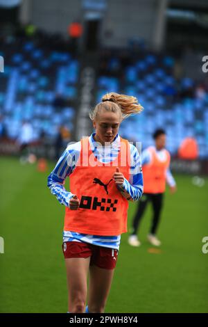 Manchester, Royaume-Uni. 30th avril 2023. Manchester Academy, Manchester, 30th avril 2023 : action d'échauffement d'Esme Morgan (14 Manchester City) pendant le match WSL entre Manchester City et Reading au stade Academy, Manchester, Angleterre. (MHodsman/SPP) crédit: SPP Sport presse photo. /Alamy Live News Banque D'Images