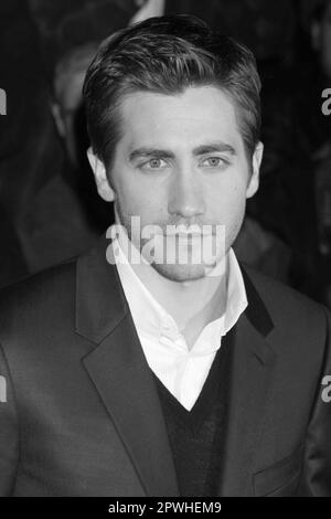 Jake Gyllenhaal assiste à la première de 'Jarhead' au théâtre Ziegfeld à New York sur 30 octobre 2005. Crédit photo : Henry McGee/MediaPunch Banque D'Images