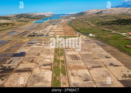 Photo aérienne de marmites sur l'île de Pag, Croatie Banque D'Images