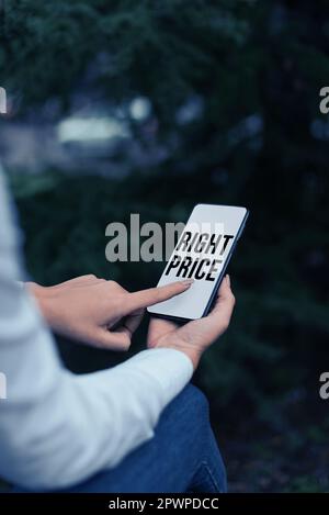 Affiche affichant le bon prix, Business présente la quantité d'argent qu'il est raisonnable pour le produit Banque D'Images