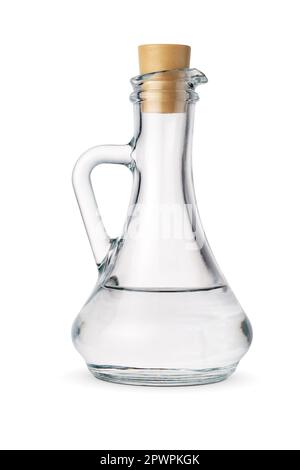 Bol en verre avec eau ou vinaigre isolé sur fond blanc. Banque D'Images