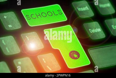 Écriture de texte les écoles rouvrant, Word pour les classes sont terminé pour le moment étant la fin de la journée d'école Banque D'Images