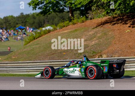 GRAHAM RAHAL (15), de New Albany, Ohio, fait des courses à travers les virages pendant le Grand Prix d'Indy pour enfants d'Alabama au Barber Motorsports Park à Birmingham AL. Banque D'Images