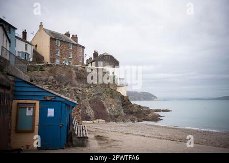 Vue du village de pêcheurs de Cawsand en Cornouailles, Angleterre, Royaume-Uni depuis la plage Banque D'Images