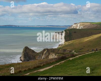 South West Coast Path de Lulworth Cove à Durdle Door, Dorset, Royaume-Uni Banque D'Images