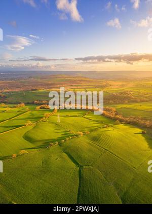 Vue aérienne de Baildon Moor dans la campagne du Yorkshire près de Leeds. Banque D'Images