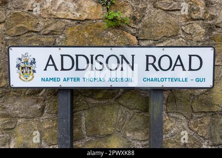 Addison Road, panneau de rue dans la région de Charlotteville de Guildford, du nom de Surrey, Angleterre, Royaume-Uni, Nommé d'après le médecin Dr Thomas Addison Banque D'Images