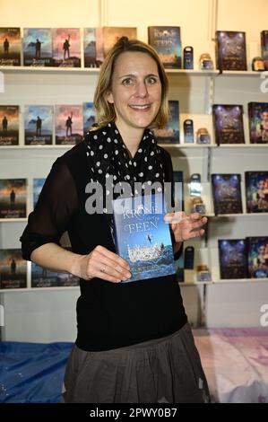 K. T. Steen BEI der Signierstunde am Messesstand Kerstin Pergande auf der Leipziger Buchmesse 2023. Leipzig, 29.04.2023 Banque D'Images