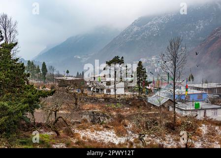 Lachung est une ville et station de colline dans le nord-est de Sikkim, Inde. Il est situé dans le quartier de Sikkim Nord près de la frontière avec le Tibet. Banque D'Images