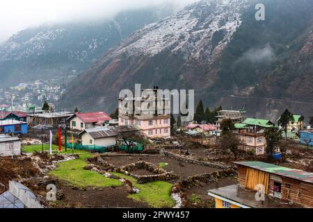 Lachung est une ville et station de colline dans le nord-est de Sikkim, Inde. Il est situé dans le quartier de Sikkim Nord près de la frontière avec le Tibet. Banque D'Images