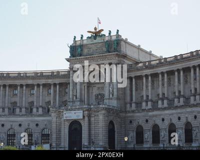 VIENNE, AUTRICHE - VERS SEPTEMBRE 2022 : ancien palais impérial de Hofburg Banque D'Images