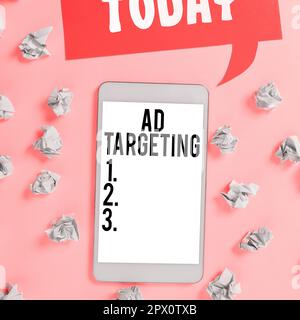 Légende conceptuelle le ciblage publicitaire, Aperçu commercial ciblent les publics les plus réceptifs avec certains traits Banque D'Images