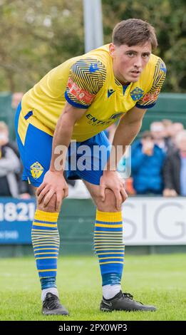 Cantilever Park, Warrington Cheshire, Angleterre. 1st mai 2023. Le buteur Warrington Connor Woods, lors de la finale de la course de la Ligue nord de première Ligue, lors de la coupe de football du Warrington Town football Club V Bamber Bridge. (Image de crédit : ©Cody Froggatt/Alamy Live News) Banque D'Images