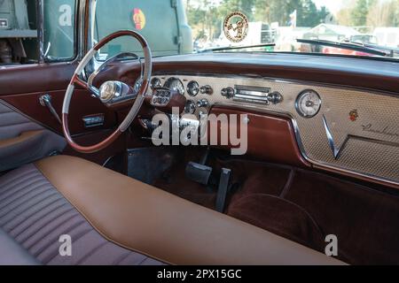 Intérieur de la voiture rétro Packard quatre cents. Rencontre des fans de voitures rétro du bloc de l'est (Ostfahrzeugtreffen). Banque D'Images