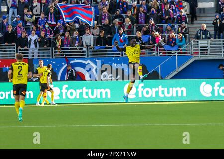 Oslo, Norvège, 1er mai 2023. Akor Adams célèbre dans le match entre Vålerenga et Lillestrøm au stade Intility. Crédit : Frode Arnesen/Alamy Live News Banque D'Images