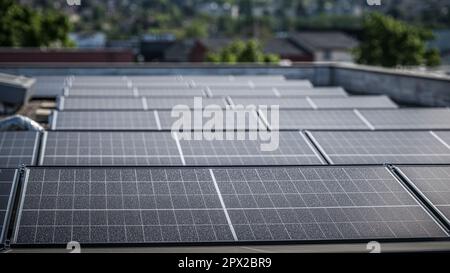 Solar Panels on roof Banque D'Images